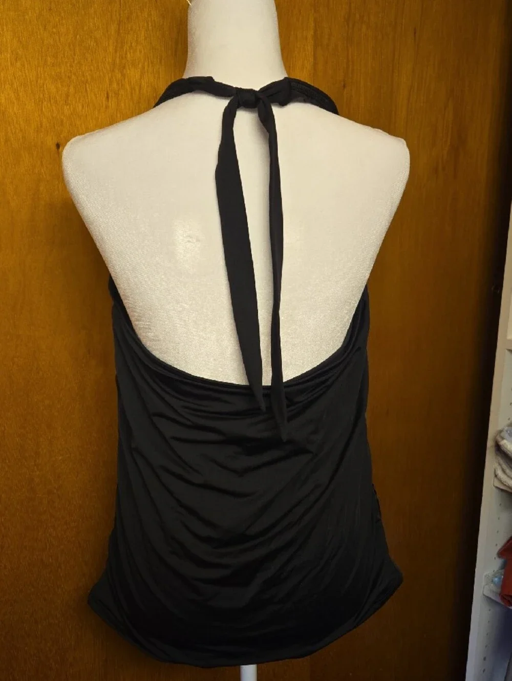 Lands' End Black Women’s Halter Swim Tank - Picture 2 of 5